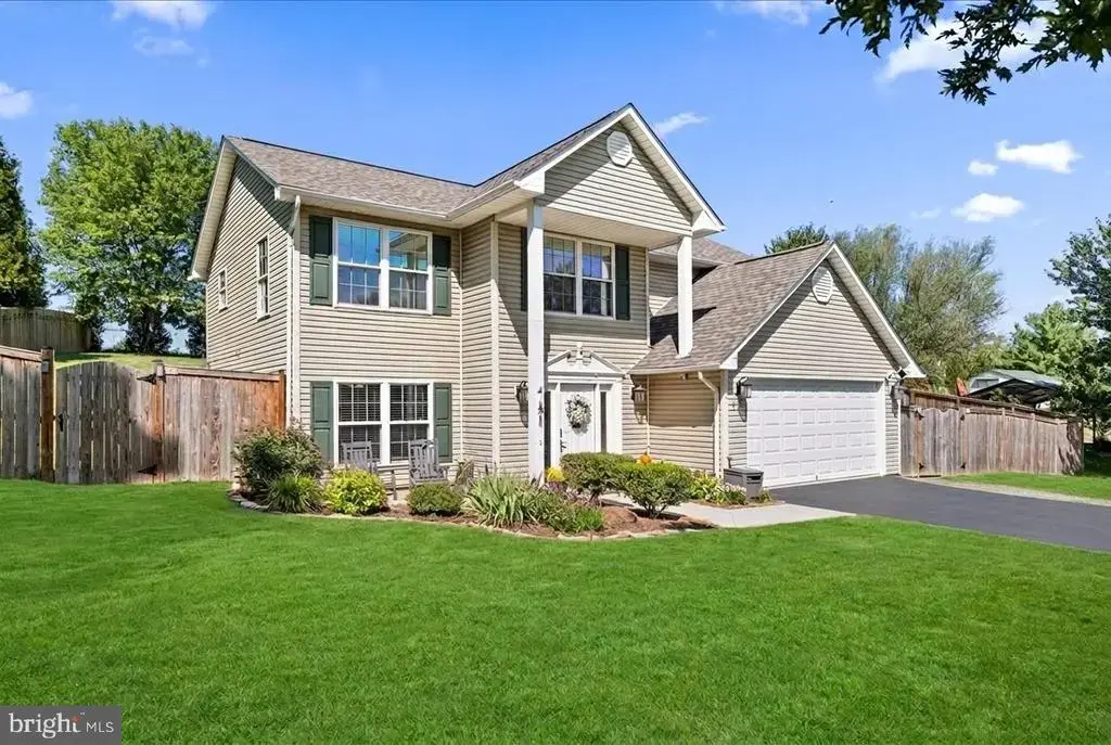 816 Burgess, WOODSTOCK
