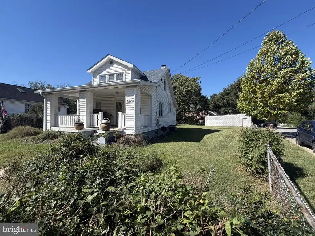 6126 54th, RIVERDALE