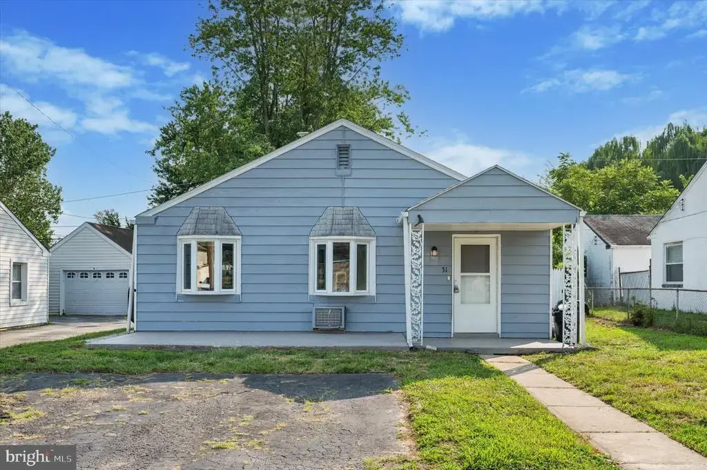 31 Scarlet Ave, ASTON