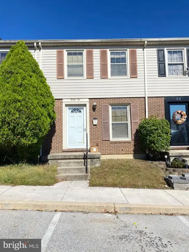 36 Lerner Ct #32b, Nottingham