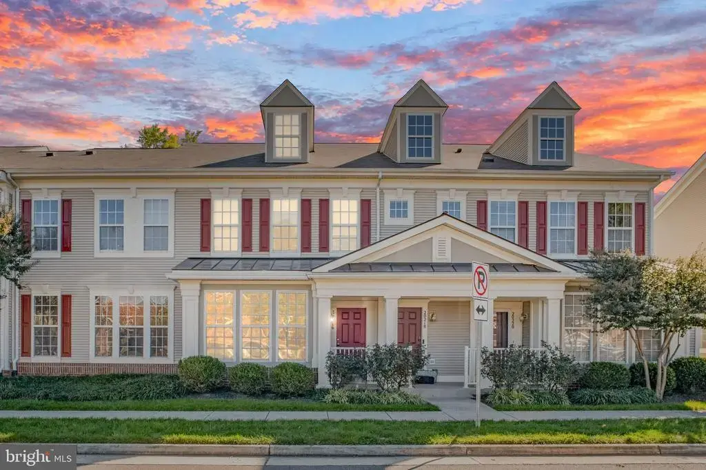 20216 Nightwatch St, ASHBURN