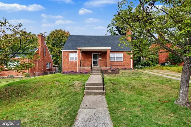 702 Rittenhouse St, Hyattsville
