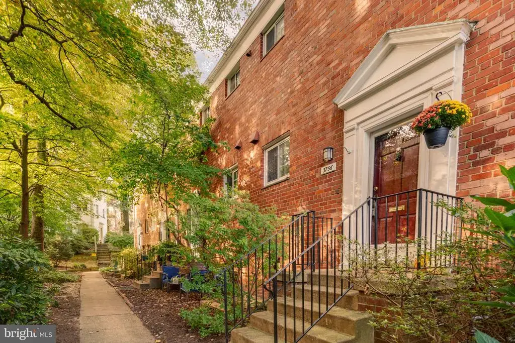 3756 Gunston Rd, ALEXANDRIA