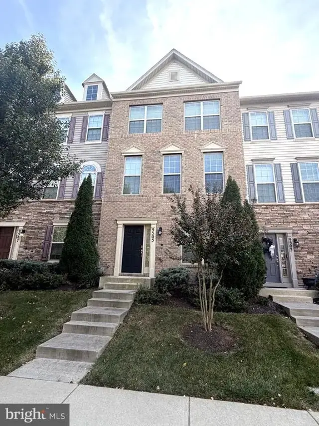 9505 Smithview Pl, Lanham
