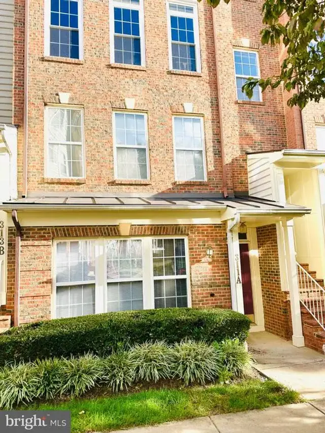 311 Cross Green St #a, Gaithersburg