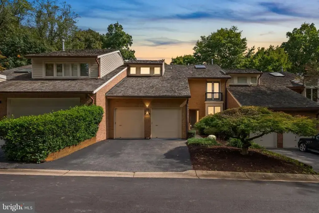 6113 Goldtree Way, BETHESDA