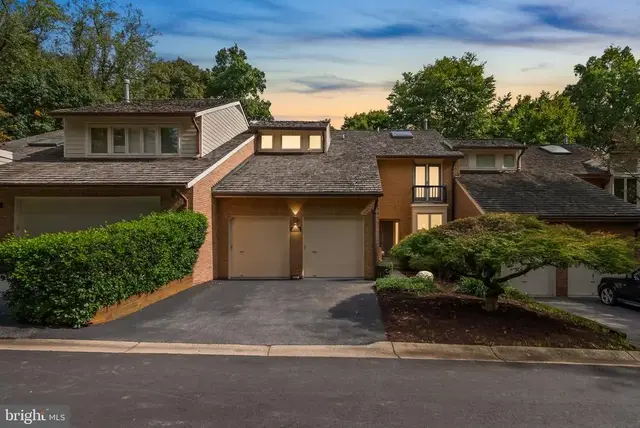 6113 Goldtree Way, Bethesda