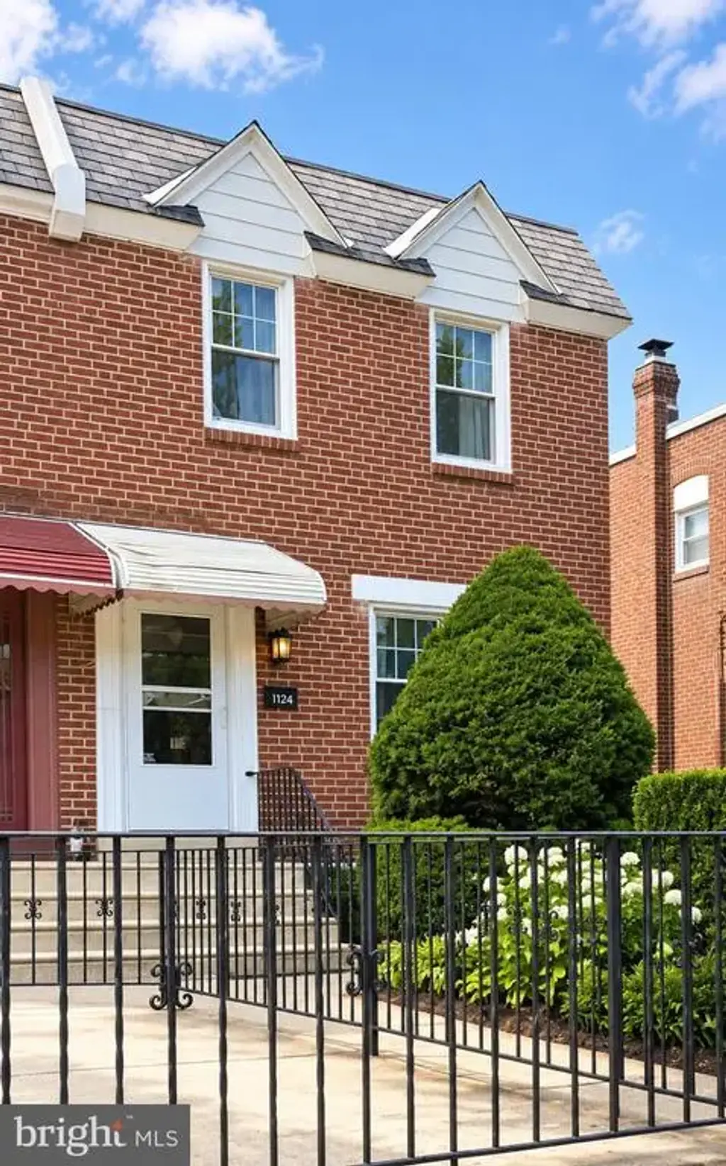 1124 Fanshawe St, PHILADELPHIA