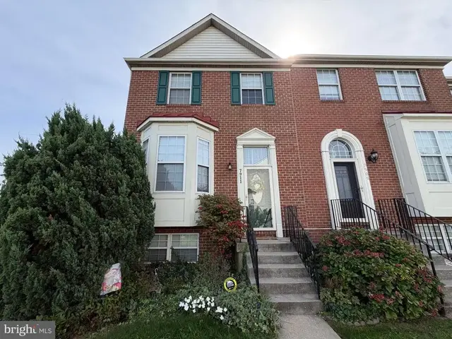 7911 River Rock Way, Stoney Beach