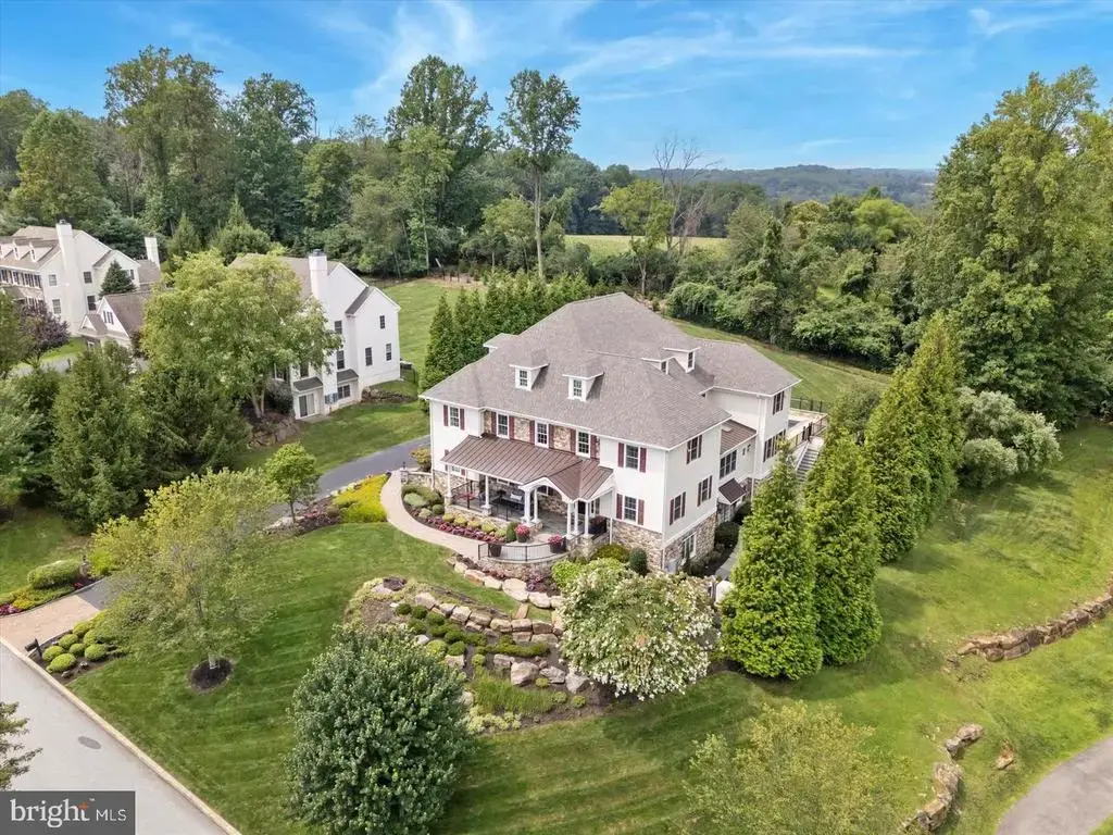 1004 Brick House Farm Ln, NEWTOWN SQUARE