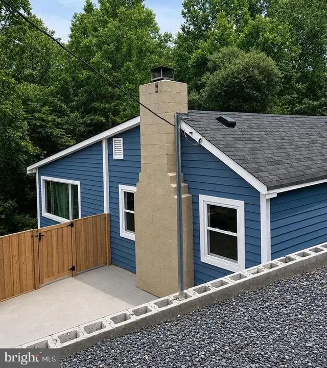 115 Overall Rd, Bentonville