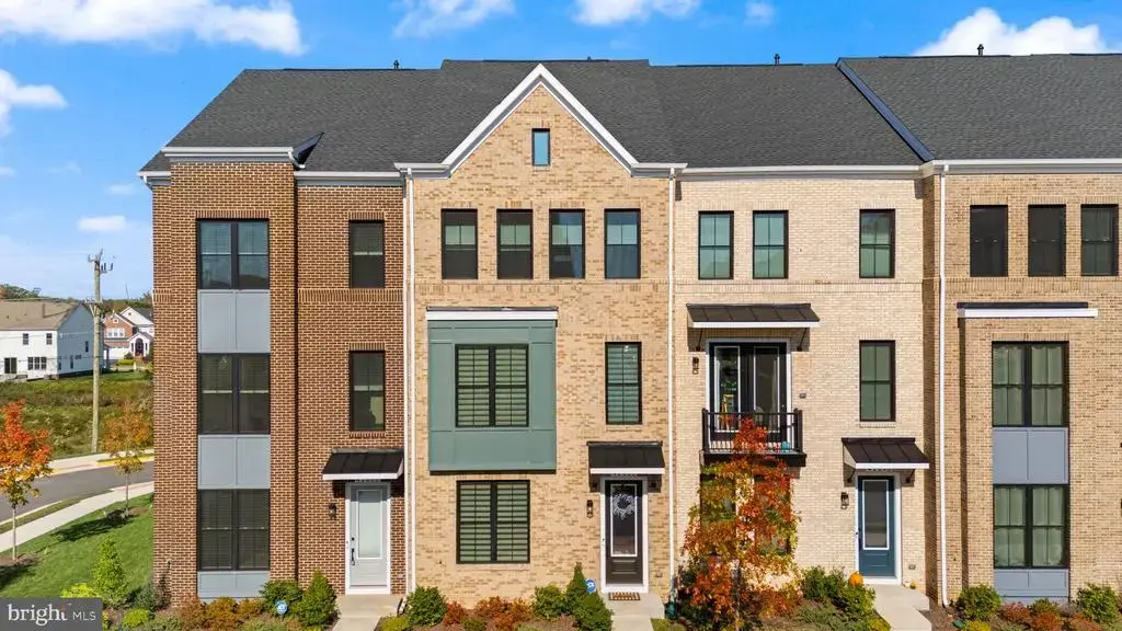 42088 Picasso Sq, BRAMBLETON