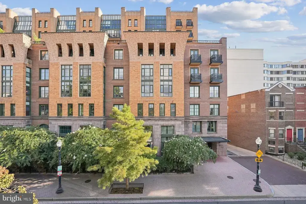 910 M St Nw #329, WASHINGTON