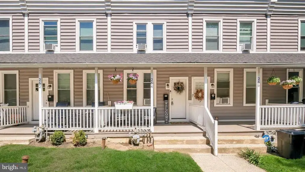 264 N Aberdeen Ave, WAYNE