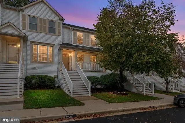 1600 Fallowfield, Crofton