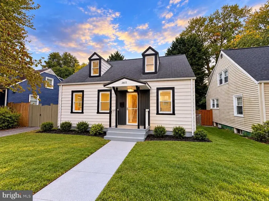 2803 Greenway Blvd, FALLS CHURCH