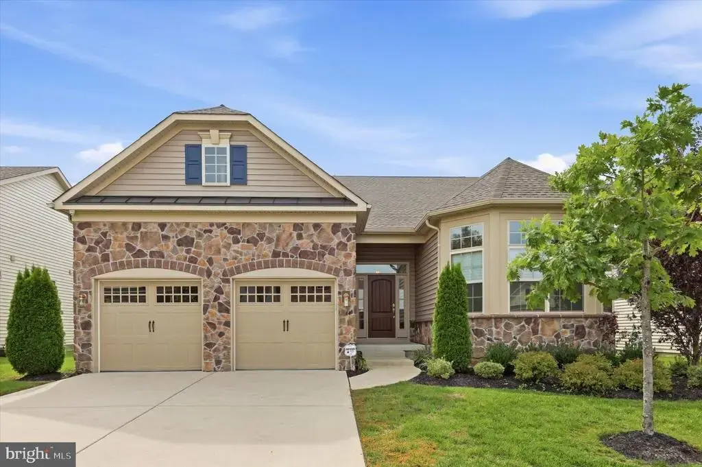 44 Ravenna Dr, WEST BERLIN