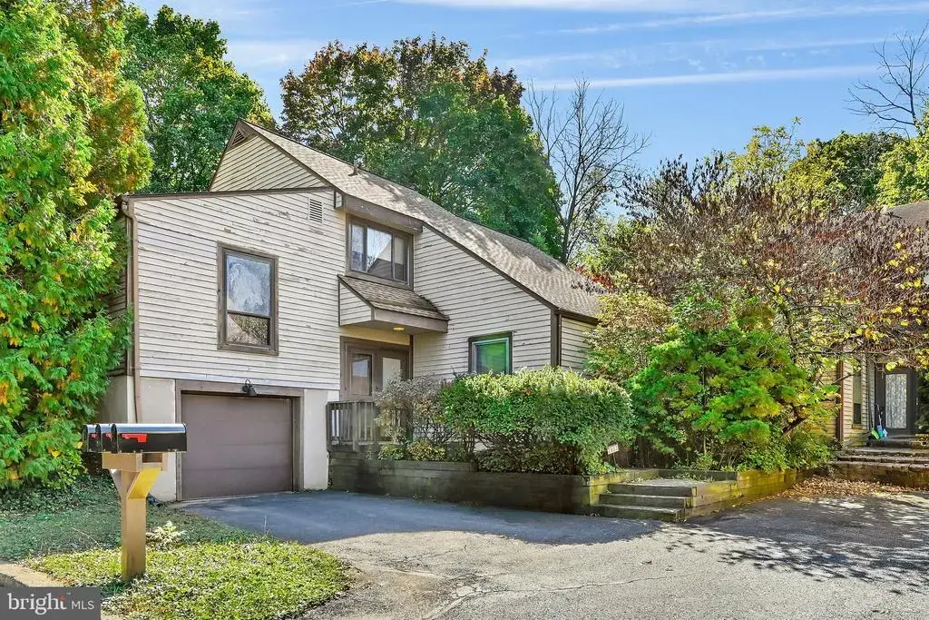 2802 Westgate Dr, EASTON