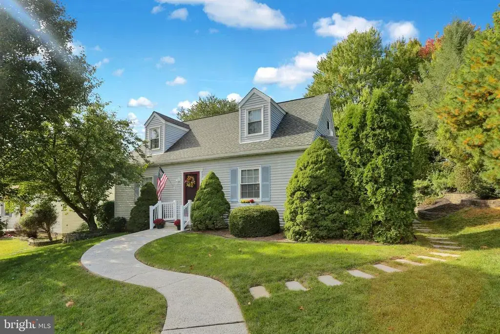 308 W 38th St, READING