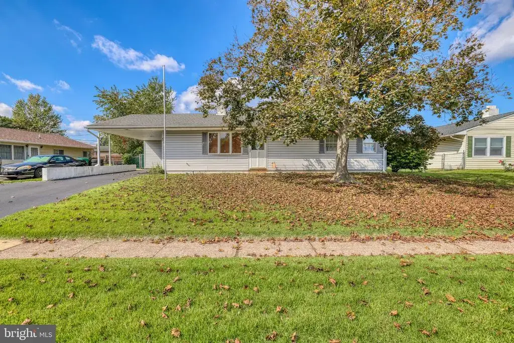 43 Shepherd Ln, LEVITTOWN