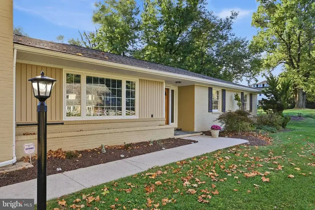 6313 Jefferson Blvd, FREDERICK