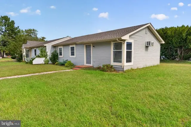 915 Green Mor Ave, Salisbury