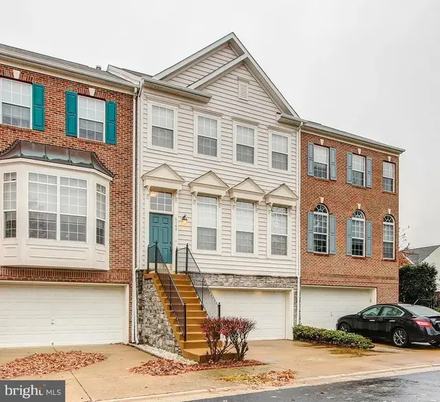 6760 Joseph Edgar Ct, Alexandria