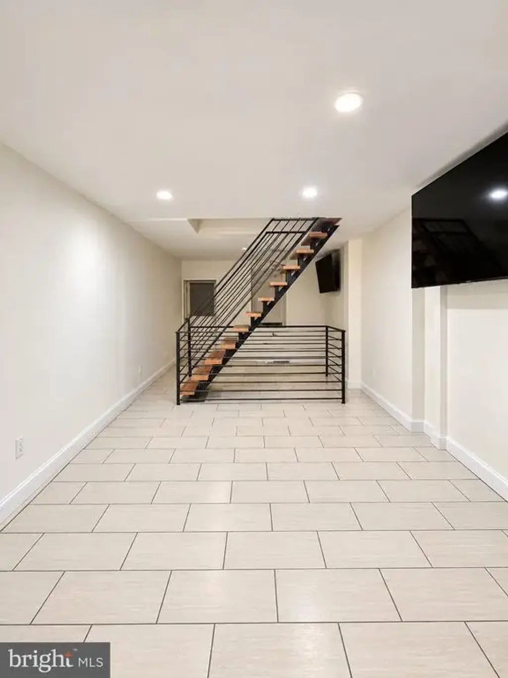727 N Dekalb St, PHILADELPHIA