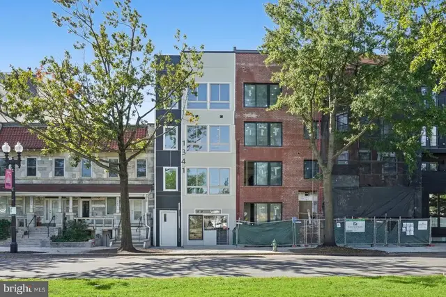 1341 Pennsylvania Ave Se #1b, Washington