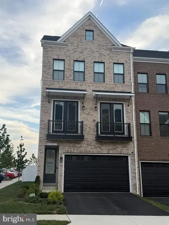 23057 Blue Eagle Ter, Brambleton
