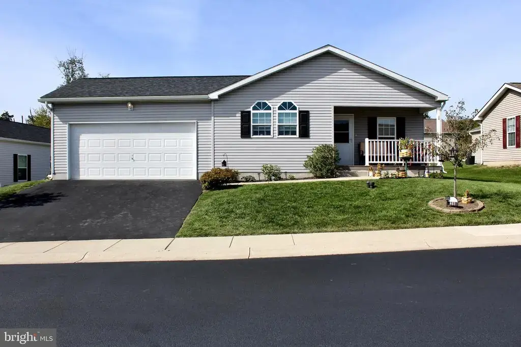 28 Dawn Dr, DOUGLASSVILLE