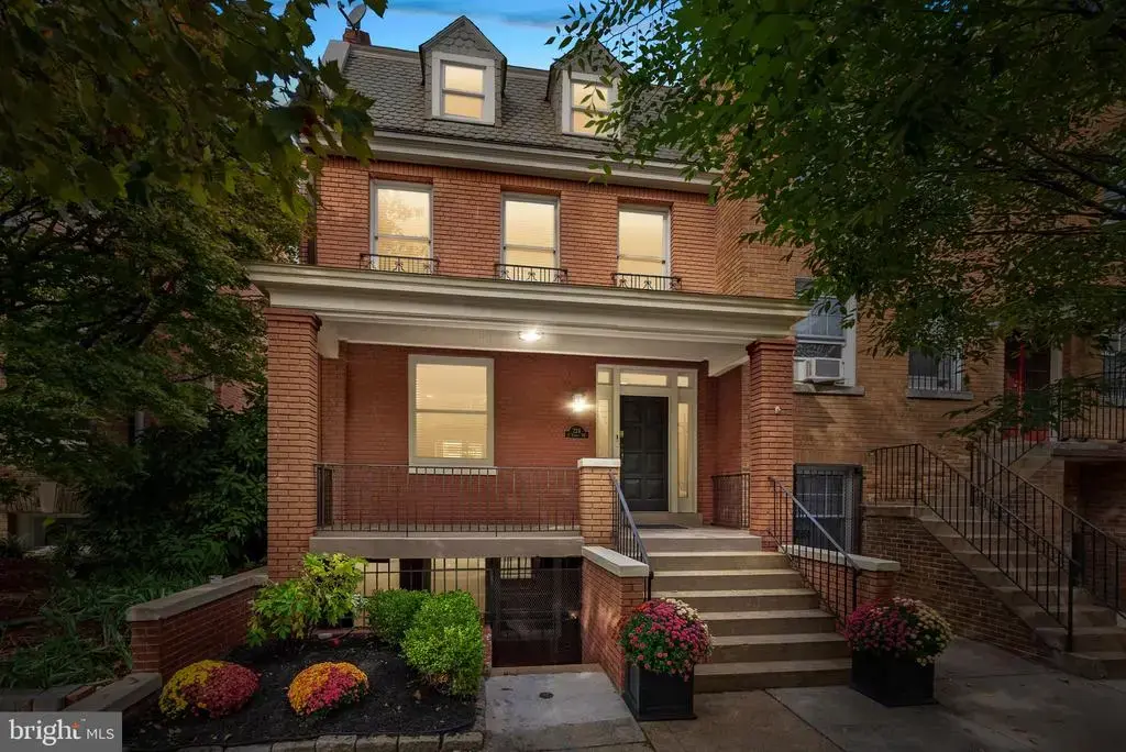 224 C St Ne, WASHINGTON