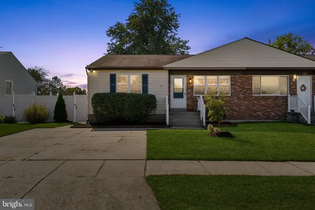 875 Turf Valley Dr, PASADENA