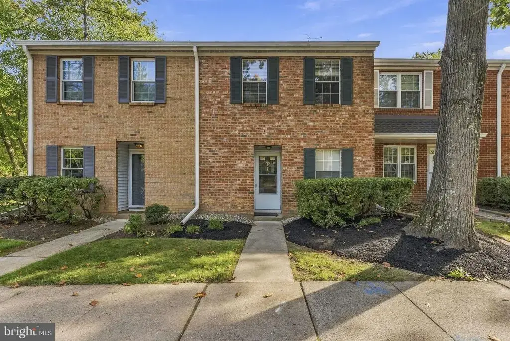 22 Abelia Ct, LAWRENCE TWP
