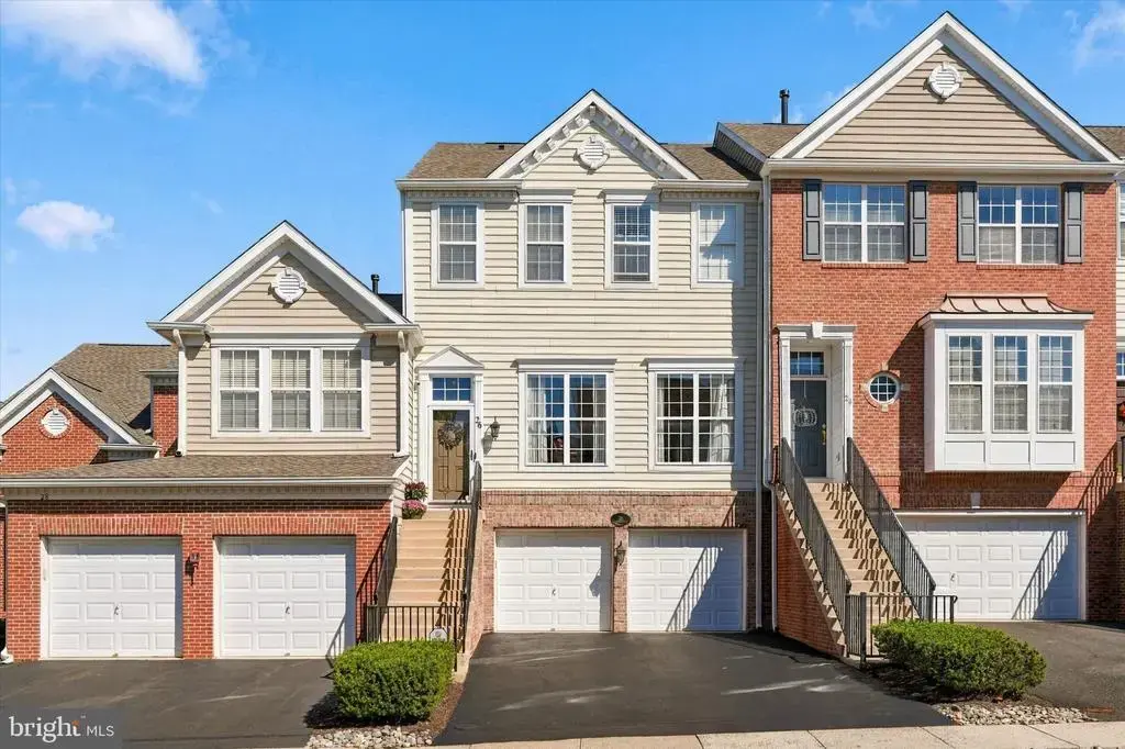 26 Cornerstone Ct #3702, DOYLESTOWN