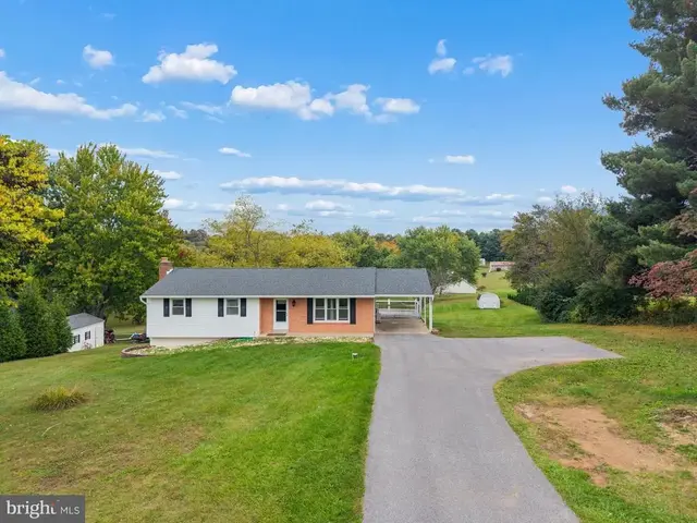 5813 Western View Pl, Mt Airy