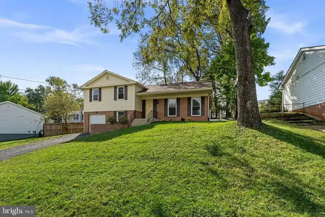 1613 Lemontree Ln, Silver Spring