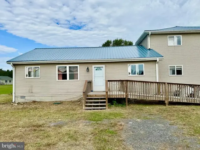 9297 Crooked Rd, Lincoln