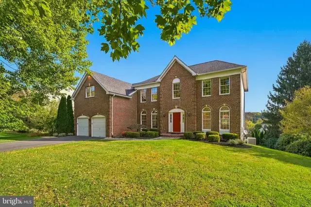 1317 Dasher Ln, Reston