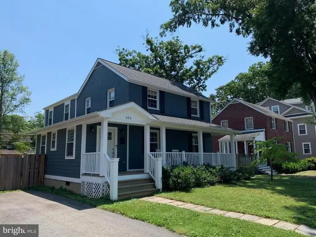 353 N Granada St, Arlington