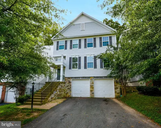 3401 Eagle Dr, Woodbridge