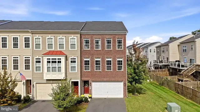 201 Apsley Ter, Purcellville