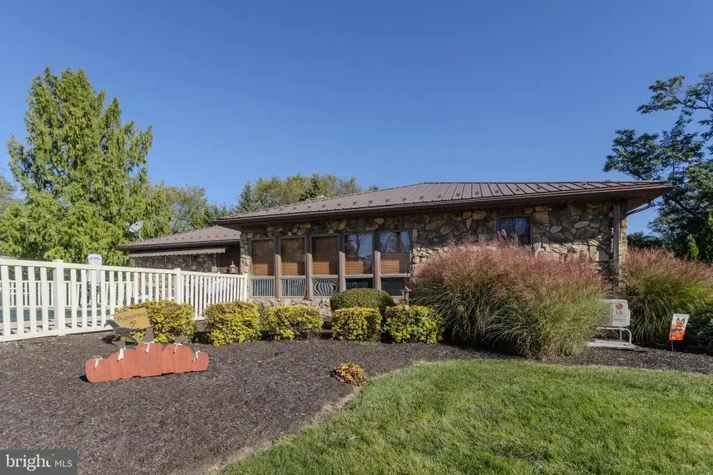 10125 Mountain Rd, ORRSTOWN