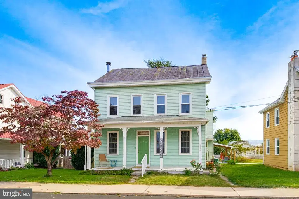 412 Maple St, TERRE HILL