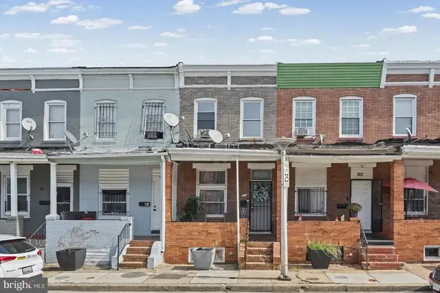 715 N Curley St, Baltimore