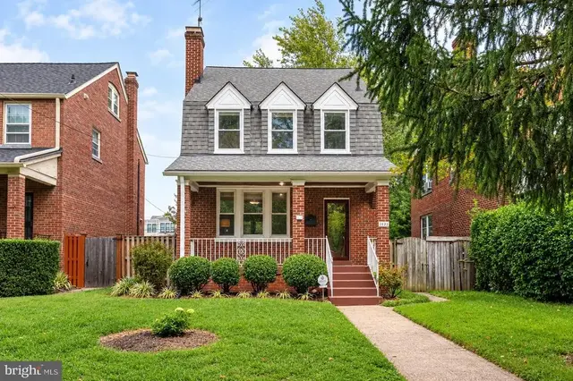 1325 Hamilton St Nw, Washington