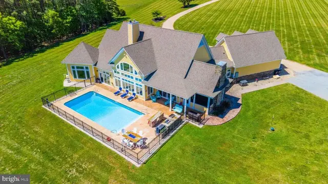 1038 Lees Mill Ln, Goode