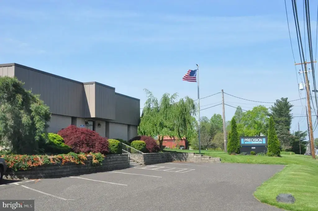 2525 Tollgate Rd, QUAKERTOWN