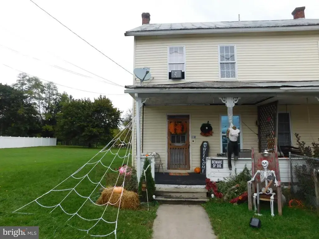 221 College Ave, MILROY