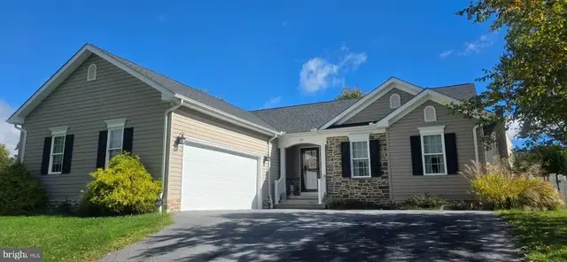295 Maring Dr, Westminster